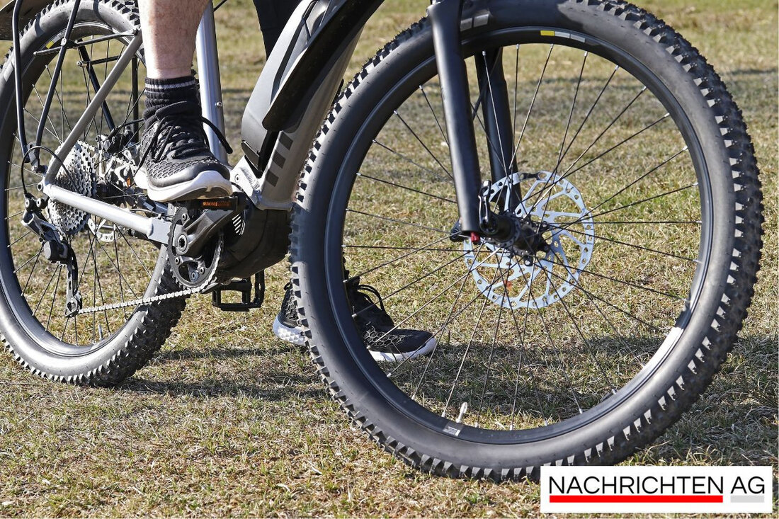Erleben Sie die KAT Bike-Tour: 3 Tage Mountainbiken in den Kitzbüheler Alpen mit traumhaften Landschaften und kulinarischen Highlights.