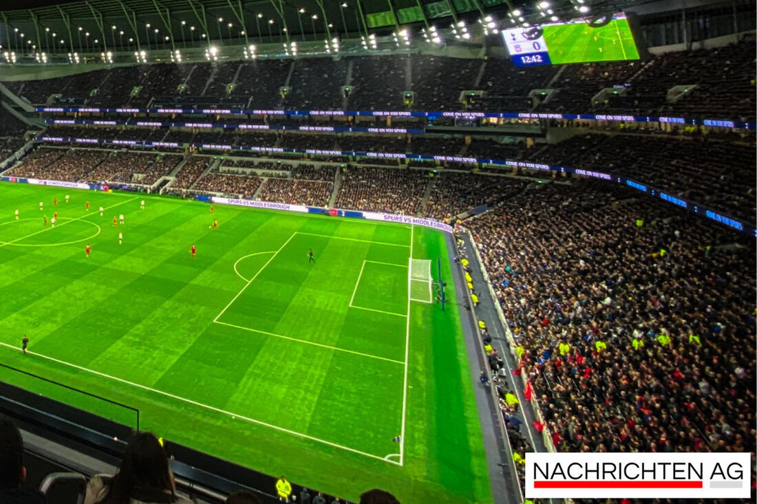 FC Schalke 04 plant den Kader für 2025. Hoffmann bleibt in Braunschweig, Tempelmanns Zukunft ist ungewiss. Relegation gegen Saarbrücken.